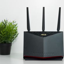 华硕 RT-AX86U 双频5700M全千兆路由无线路由器/一键性能手游加速/2.5G端口/WiFi6 黑色（单位:台）